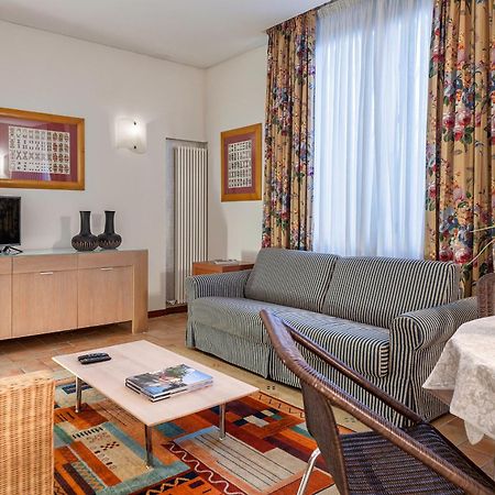 Palazzo Brando - Living Apartments Treviso Habitación foto